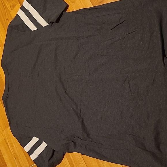 Shirt sleeve tee - Picture 3 of 3
